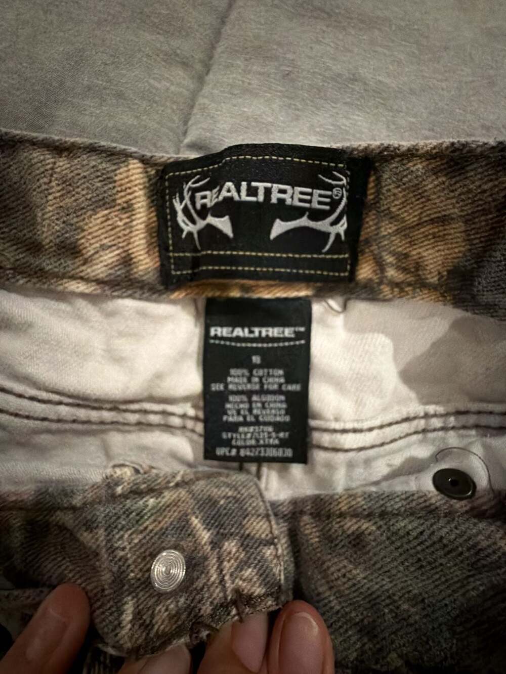 Medium - ish Realtree Camouflage 100% Cotton 5-Pocket Jeans Style 7125-S-RT